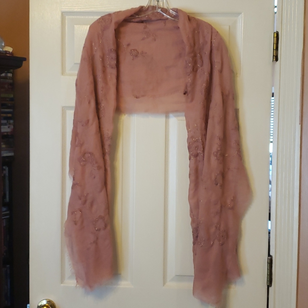 Womans shawl